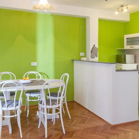 Vega Apartments Подгора Экстерьер фото